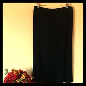 Exclusively MISOOK Woman Black Knit Skirt 2X